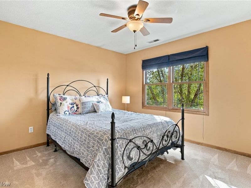 11627 Fox Grove, Strongsville, OH 44149 Photo 19