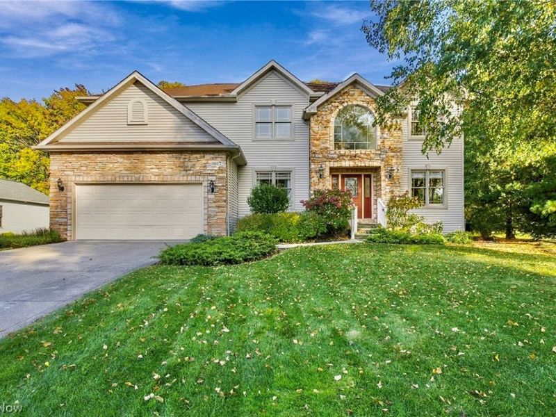 11627 Fox Grove, Strongsville, OH 44149 Photo 2