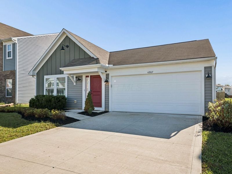 4907 Amber Crossing Road, Columbus, OH 43232 Photo 1