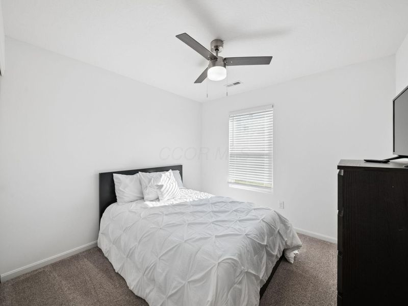 4907 Amber Crossing Road, Columbus, OH 43232 Photo 18
