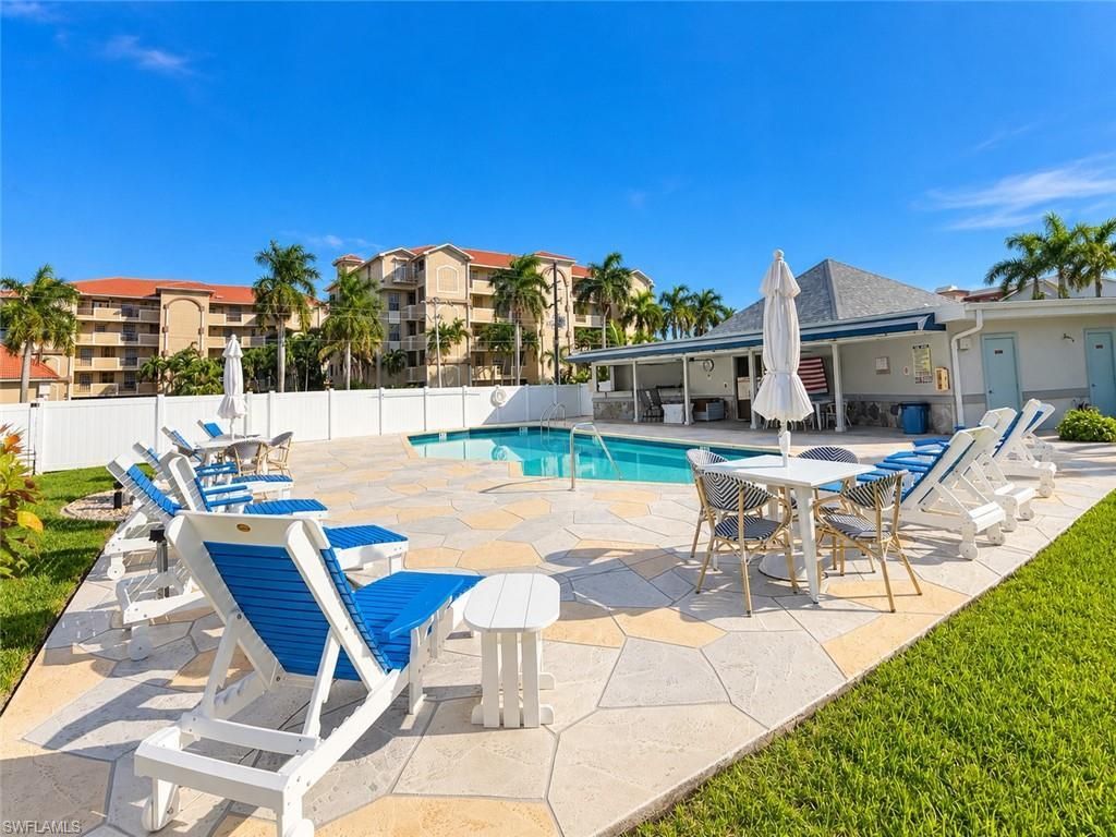 4230 SE 20th Pl , Unit # 303, Cape Coral, FL 33904 Photo