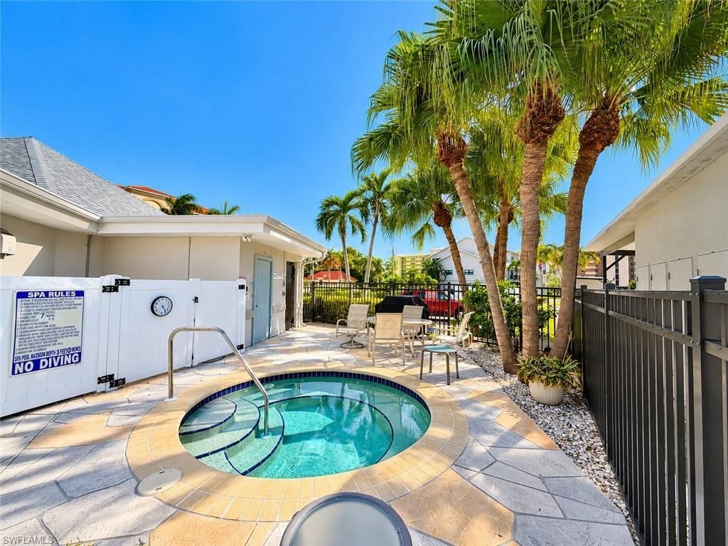 4230 SE 20th Pl , Unit # 303, Cape Coral, FL 33904 Photo