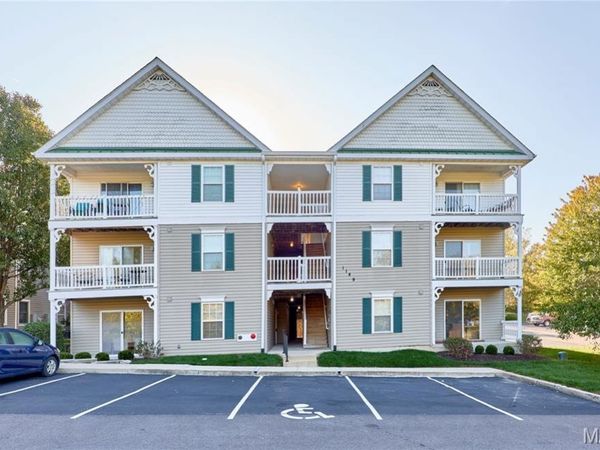 1149 Arbor Creek Drive, Unit 1A, St Louis, MO 63122