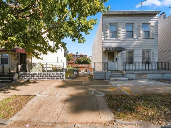 1716 Barnes Avenue , Bronx, NY 10462
