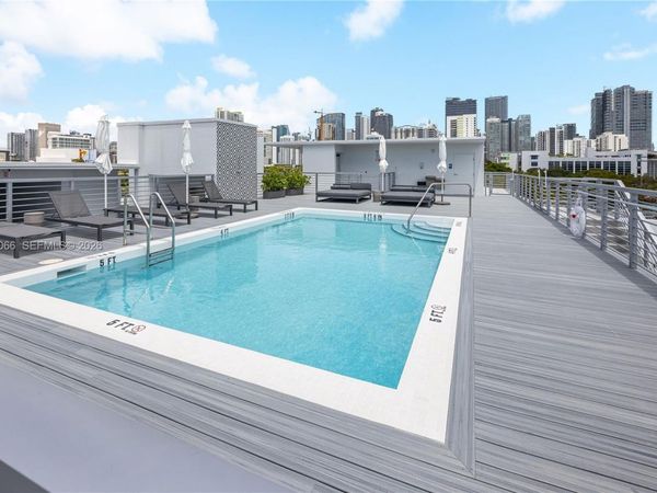 529 SW 11th St , Unit 101, Miami, FL 33129