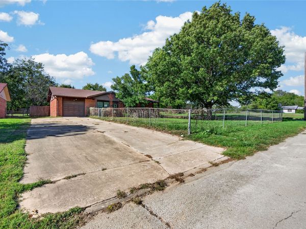 1209 S Wewoka , Wewoka, OK 74884