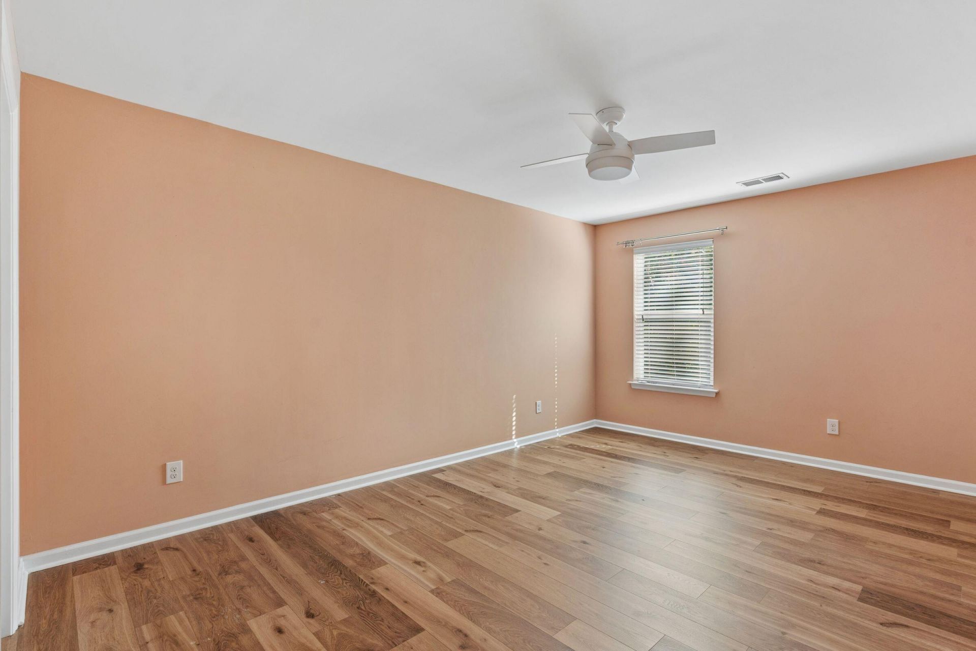 1309 Merchant Court Photo 22