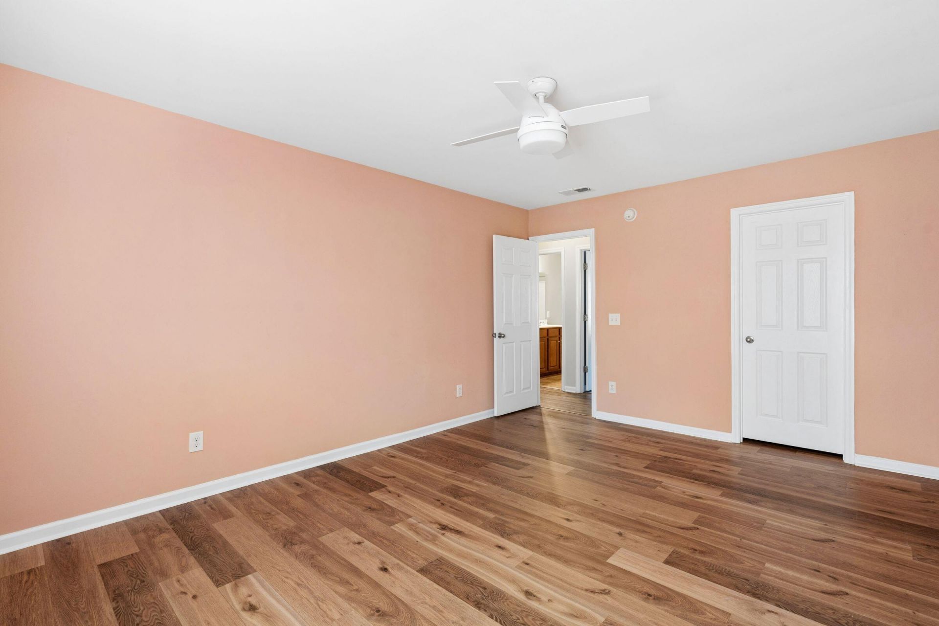 1309 Merchant Court Photo 23