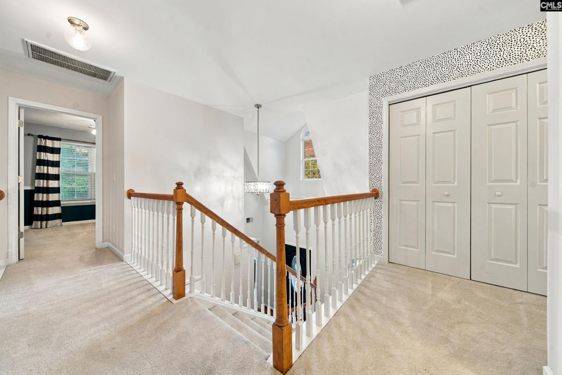304 Staffwood Drive Photo 17