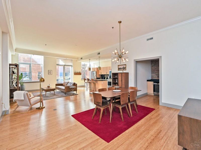 15 W Fourth Street, Unit 407, Cincinnati, OH 45202 Photo 18
