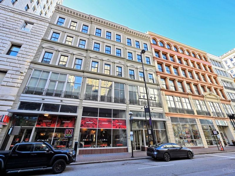 15 W Fourth Street, Unit 407, Cincinnati, OH 45202 Photo 2