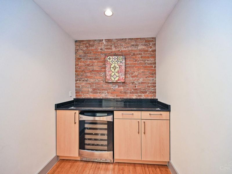 15 W Fourth Street, Unit 407, Cincinnati, OH 45202 Photo 22