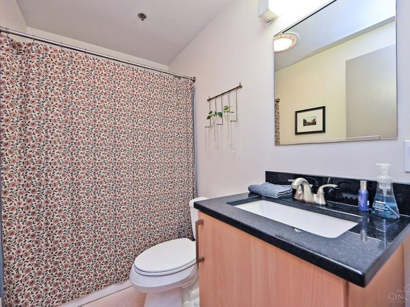 15 W Fourth Street, Unit 407, Cincinnati, OH 45202 Photo 40
