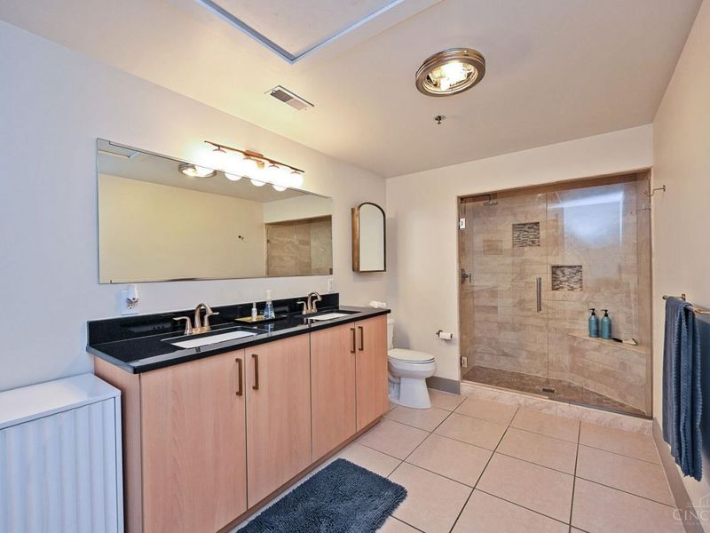 15 W Fourth Street, Unit 407, Cincinnati, OH 45202 Photo 44