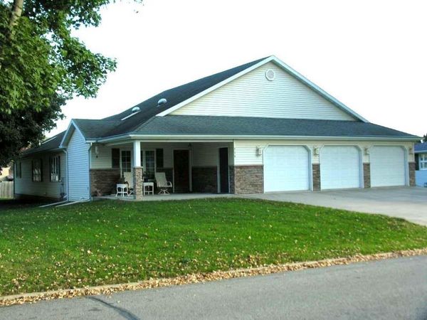 715 Ash Street, Osage, IA 50461
