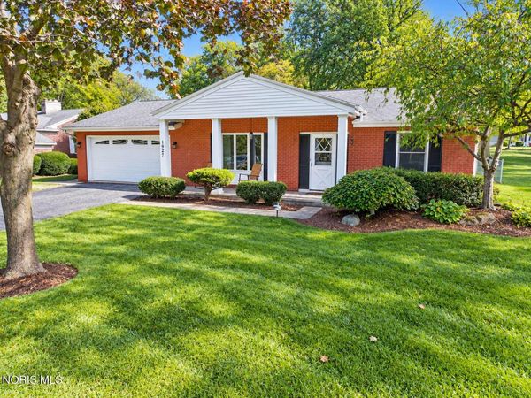 1927 Valley View Terrace, Fremont, OH 43420
