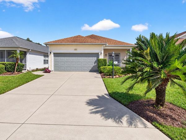 25247 CRANES ROOST CIRCLE , LEESBURG, FL 34748