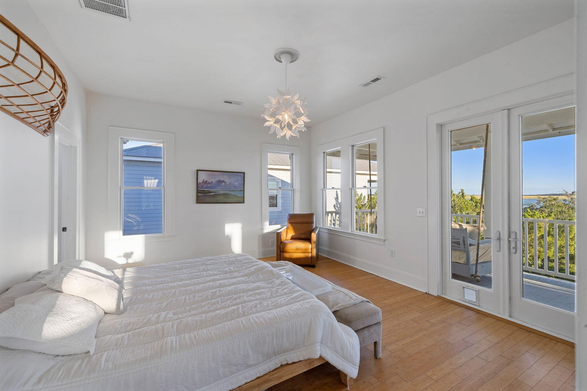 930 W Oceanview Road Photo 20