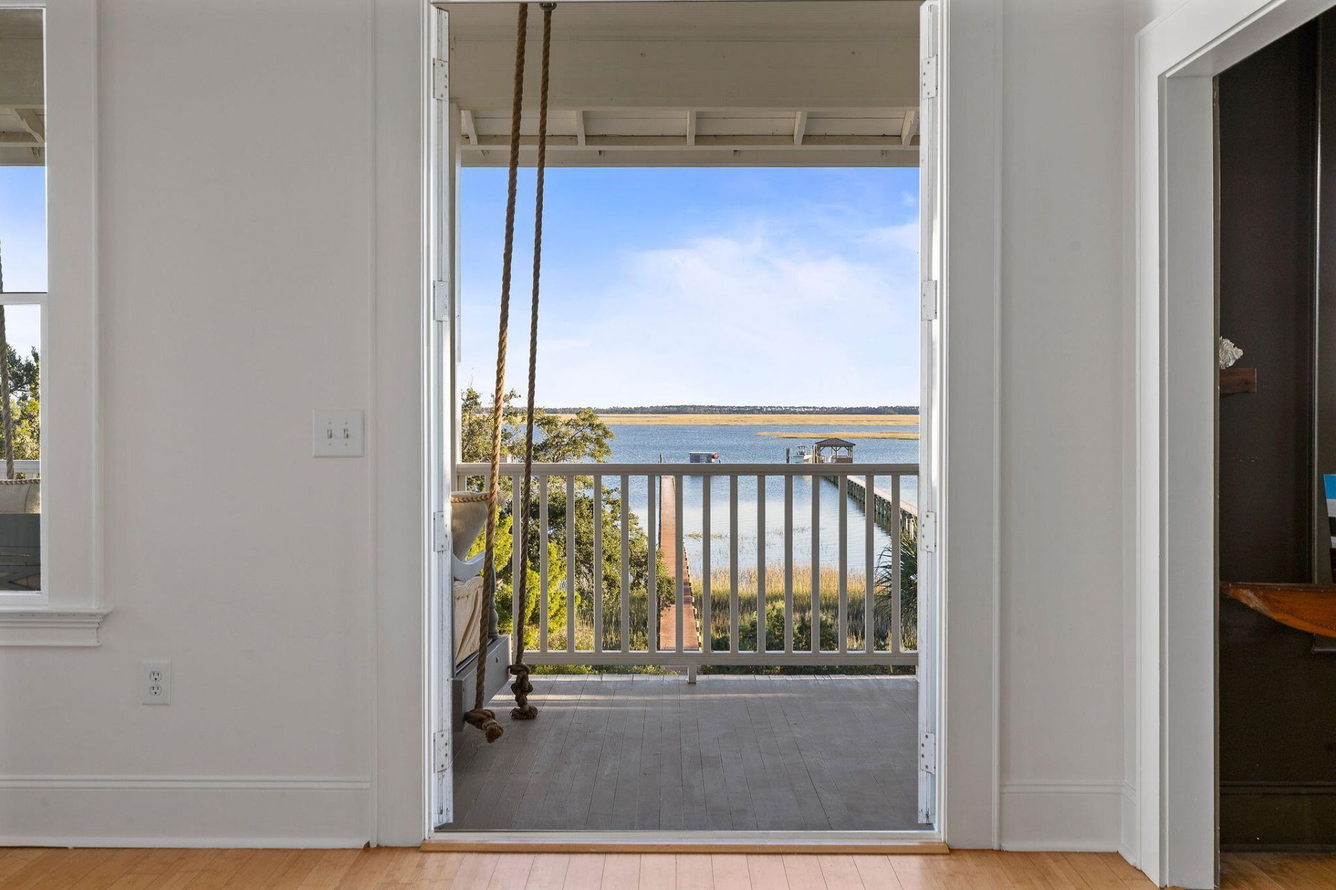 930 W Oceanview Road Photo 23