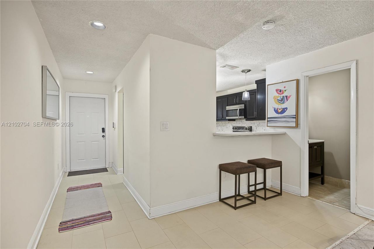 16244 SW 92nd Ave , Unit 3, Palmetto Bay, FL 33157 Photo