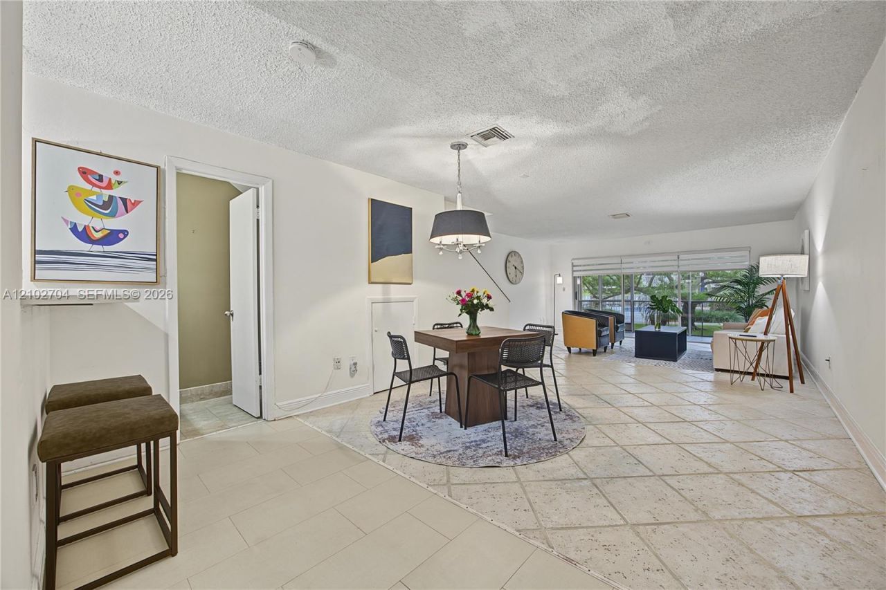16244 SW 92nd Ave , Unit 3, Palmetto Bay, FL 33157 Photo