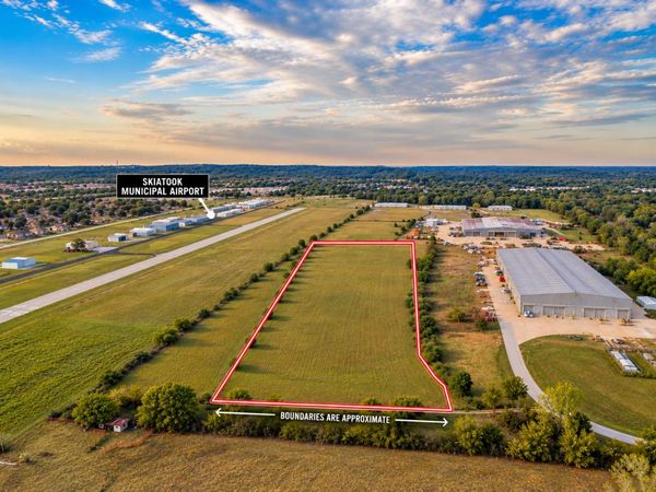 13 N Airport Road, Skiatook, OK 74070