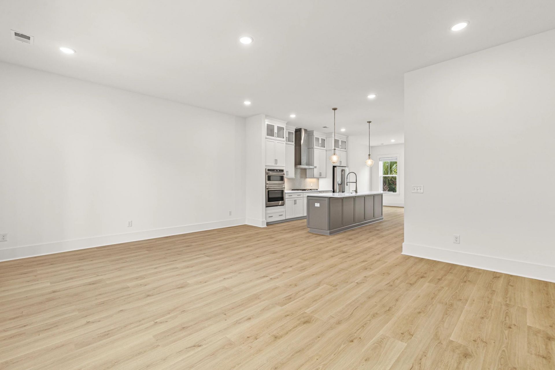 124 Fairbanks Drive Photo 19