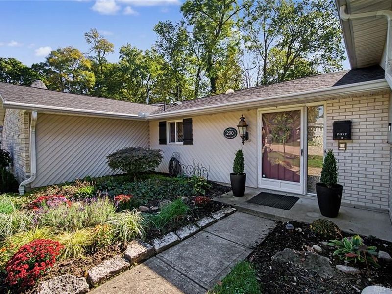 200 Blue Gate Circle, Dayton, OH 45429 Photo 4