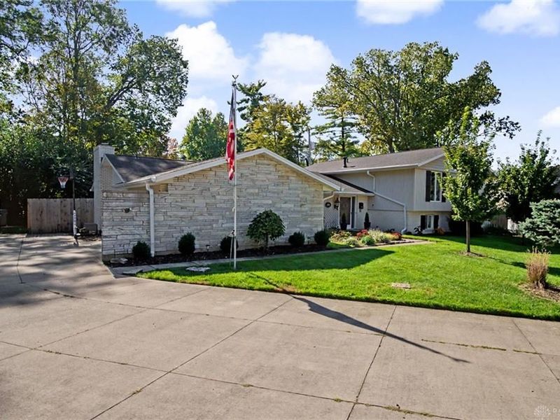 200 Blue Gate Circle, Dayton, OH 45429 Photo 7