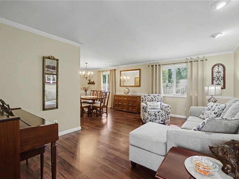 200 Blue Gate Circle, Dayton, OH 45429 Photo 9