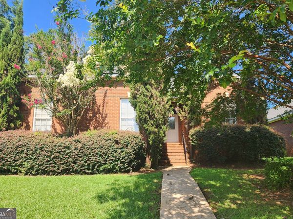 1817 Regalwood Drive, Albany, GA 31721