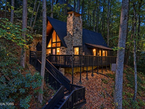 1161 Ski Mountain Rd , Gatlinburg, TN 37738