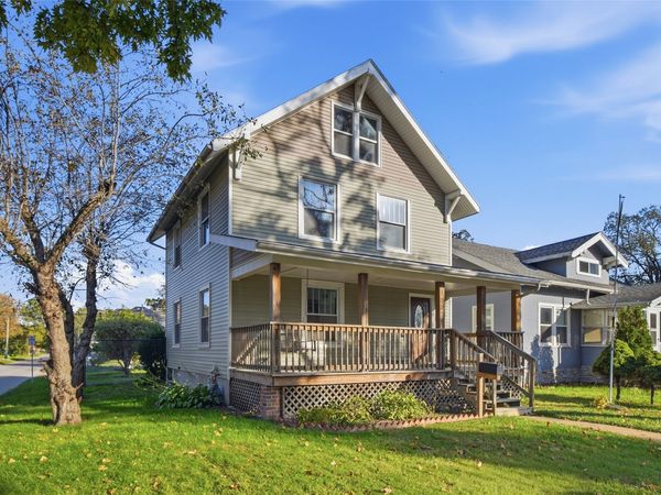 1722 W 2nd Street, Perry, IA 50220