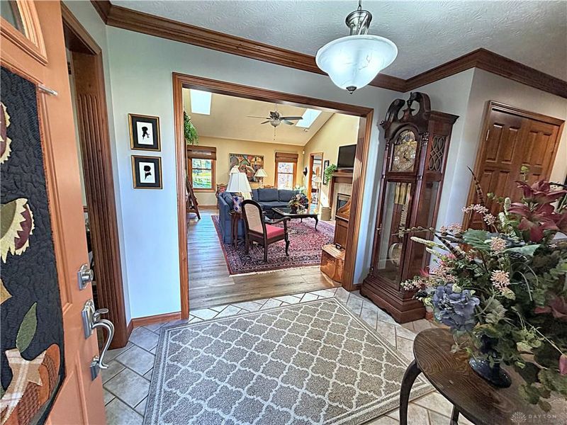 710 Westlake Drive, Troy, OH 45373 Photo 12