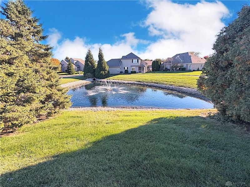 710 Westlake Drive, Troy, OH 45373 Photo 4