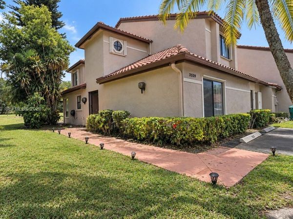 3539 W Inverrary Blvd W , Unit 1, Lauderhill, FL 33319