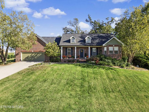 1420 Foxfire Circle, Seymour, TN 37865