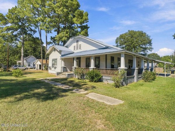 812 Watts Street, Monticello, MS 39654