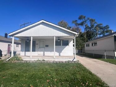 1774 Council Avenue , Lincoln Park, Mi 48146
