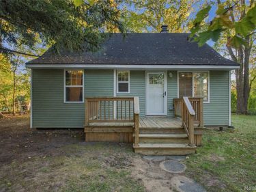29093 List Street, Farmington Hills, Mi 48336