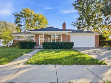 29130 Geraldine Court, Warren, Mi 48093