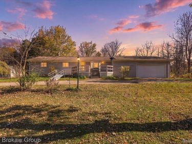 444 N Lake George Road, Attica Township, Mi 48412
