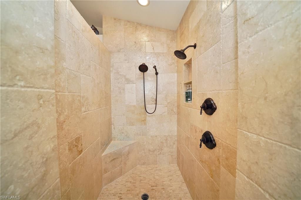 9201 Old Hickory Cir , Fort Myers, FL 33912 Photo