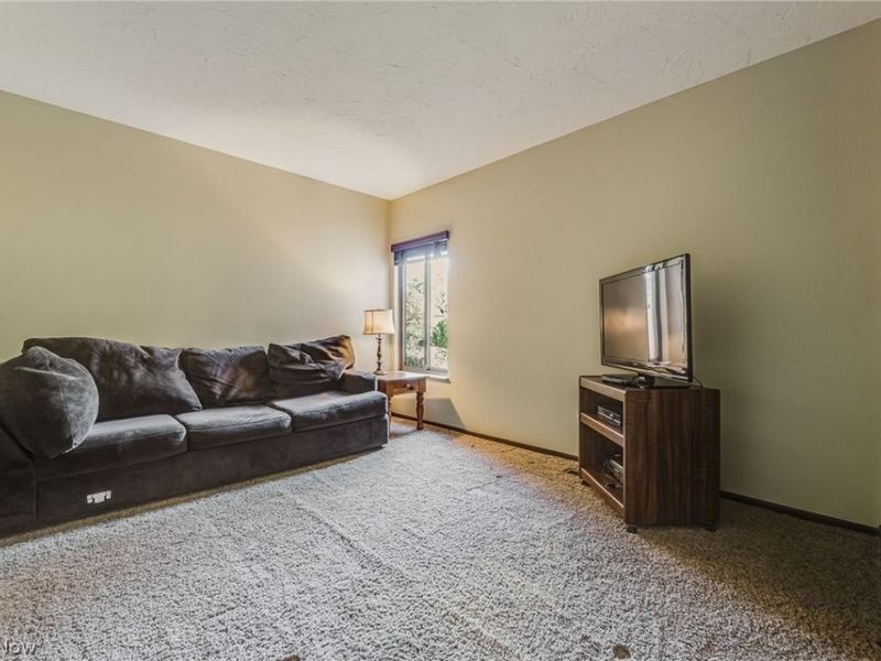 30882 Old Shore Drive , North Olmsted, OH 44070 Photo 26