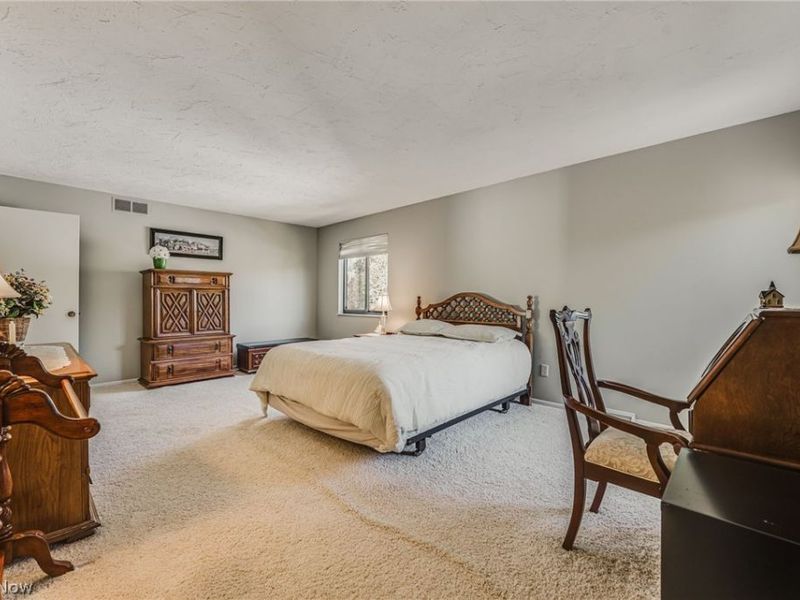 30882 Old Shore Drive , North Olmsted, OH 44070 Photo 30