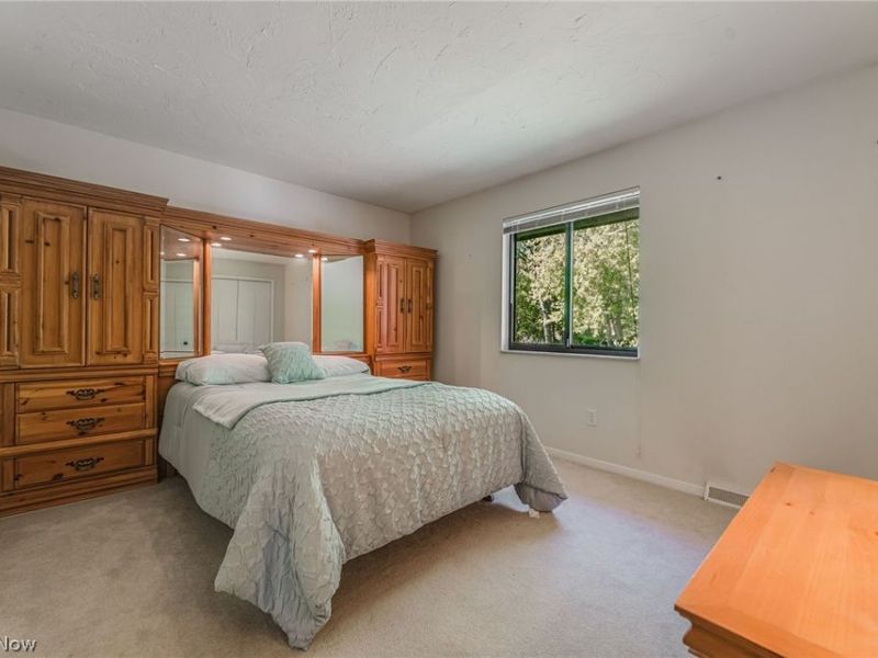 30882 Old Shore Drive , North Olmsted, OH 44070 Photo 37