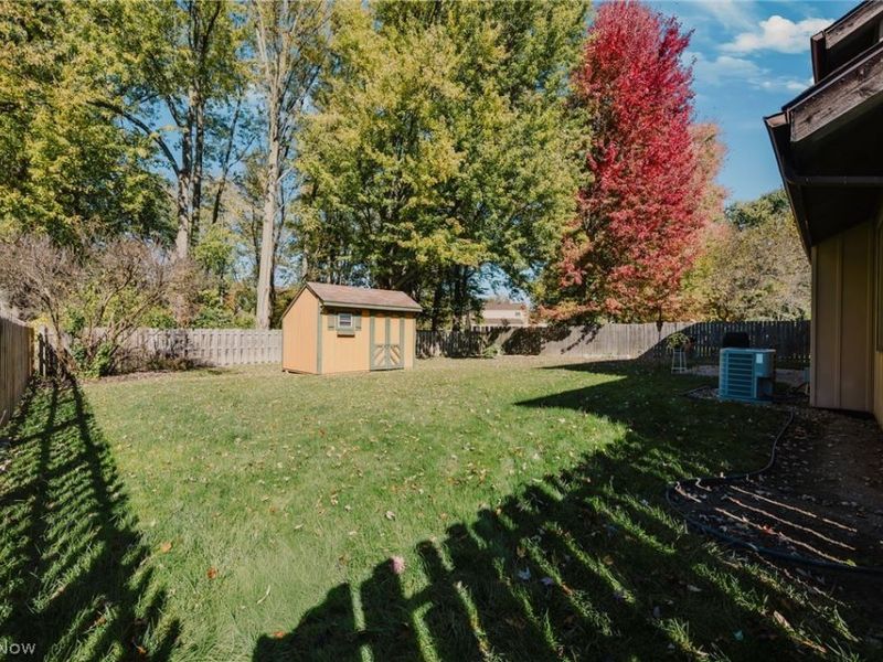 30882 Old Shore Drive , North Olmsted, OH 44070 Photo 45