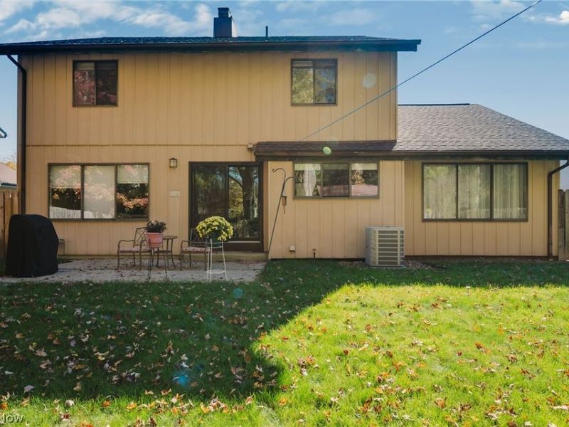 30882 Old Shore Drive , North Olmsted, OH 44070 Photo 5