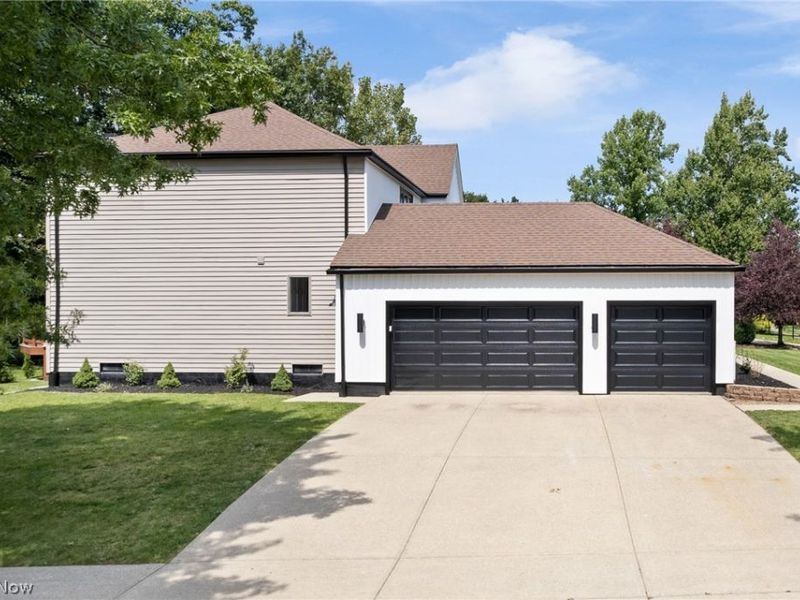 19286 Saratoga Trail, Strongsville, OH 44136 Photo 32