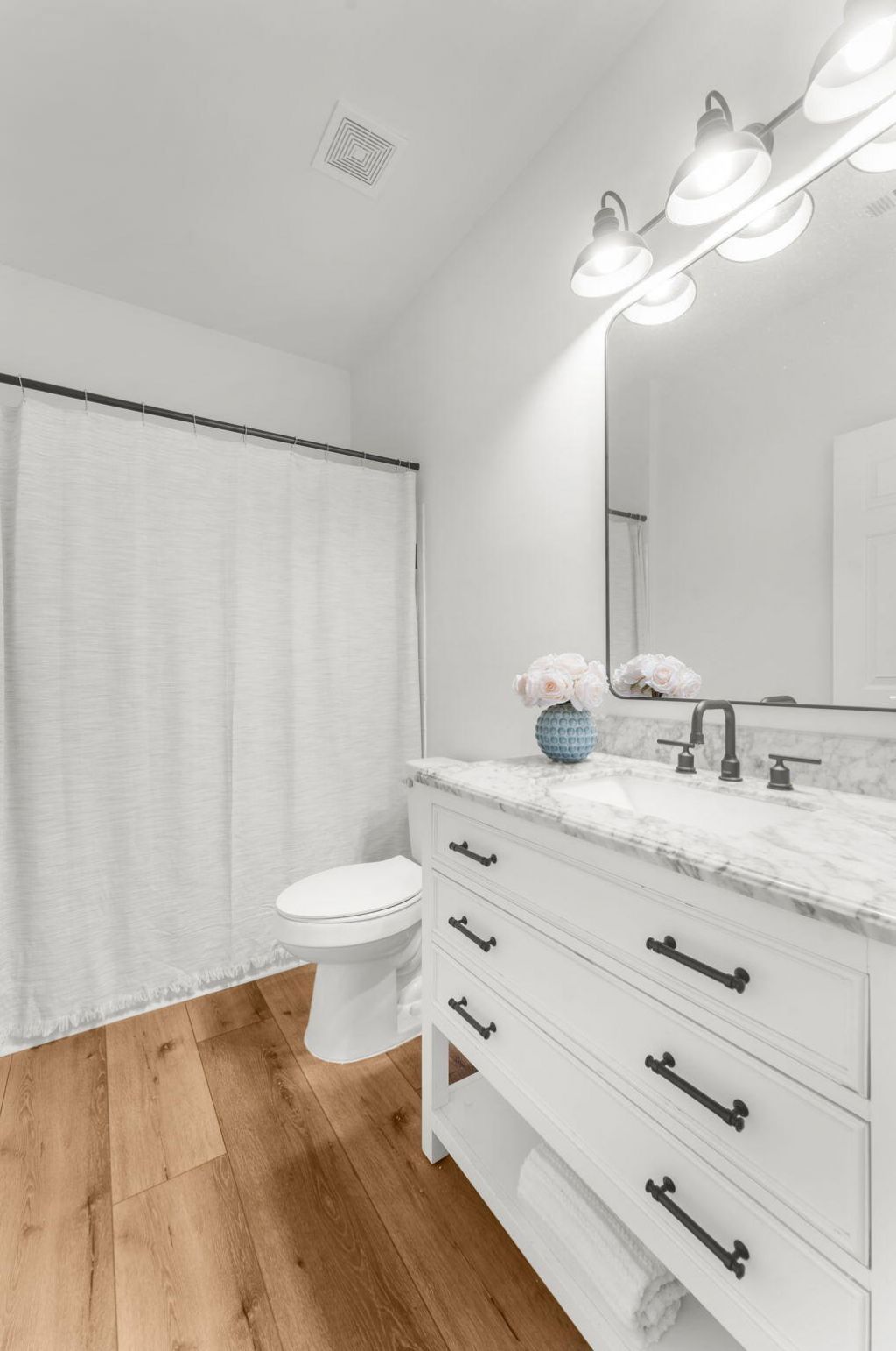 2012 Chatelain Way Photo 16